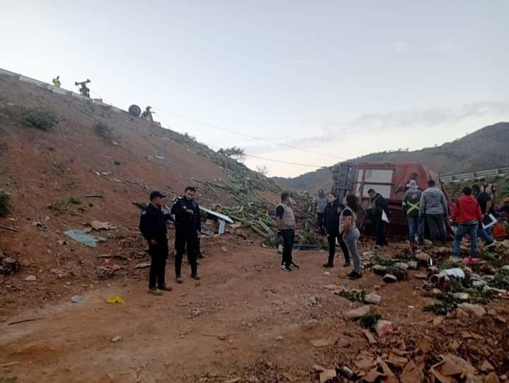 Accidente en autopista Jala-Compostela deja 8 muertos