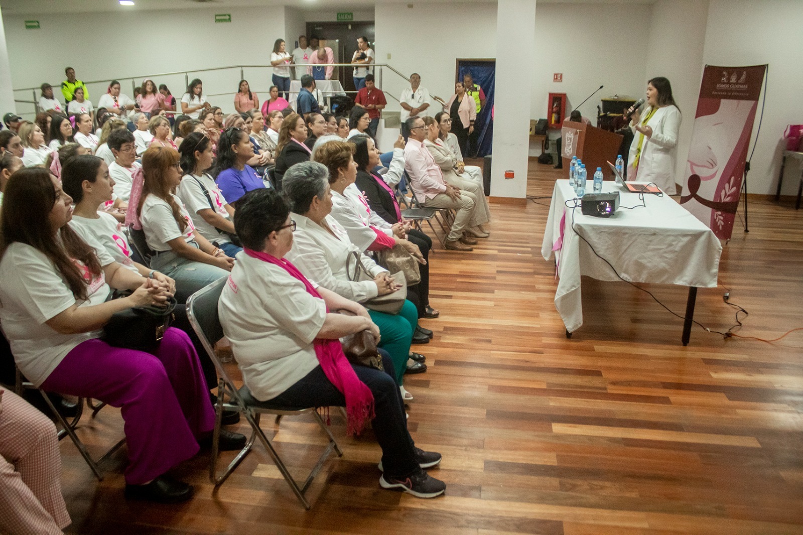 Comparte Ayuntamiento de Guaymas conferencia “Cáncer de Mama, qué hacer para que no te toque”