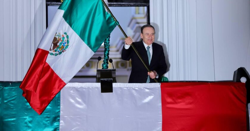 Ante 30 mil personas, Gobernador Durazo conmemora ceremonia de 214 Aniversario de Grito de Independencia