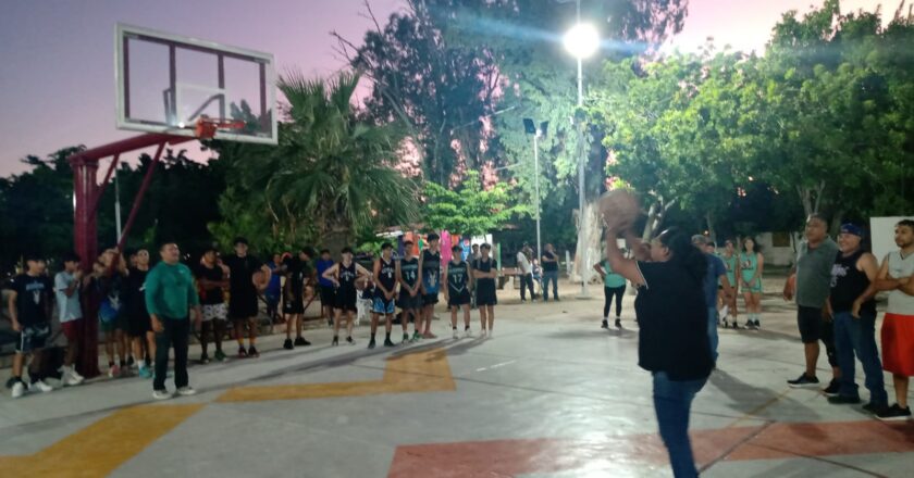 Inauguran torneo de la Liga Municipal de Basquetbol; fomenta Ayuntamiento el deporte