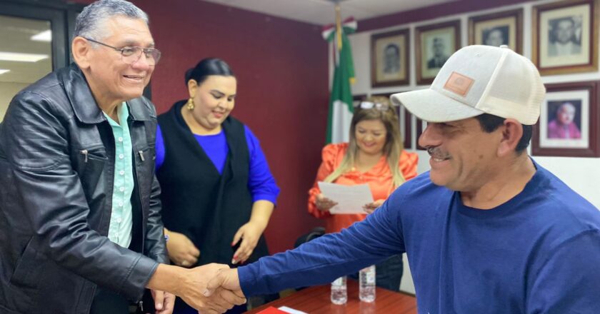 Encabeza alcalde Luis Fuentes Aguilar, entrega oficial de constancias a los nuevos delegados municipales