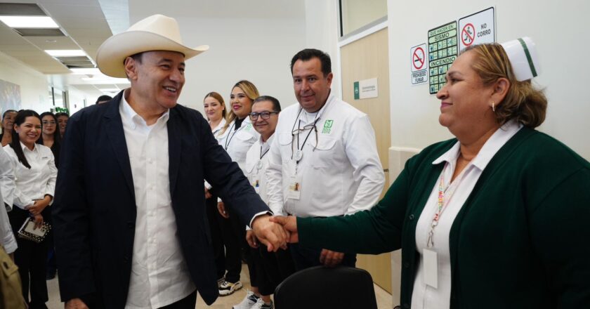 Garantiza Gobernador Durazo mejores condiciones para personal de salud y supervisa obra de Hospital Comunitario Vícam Switch