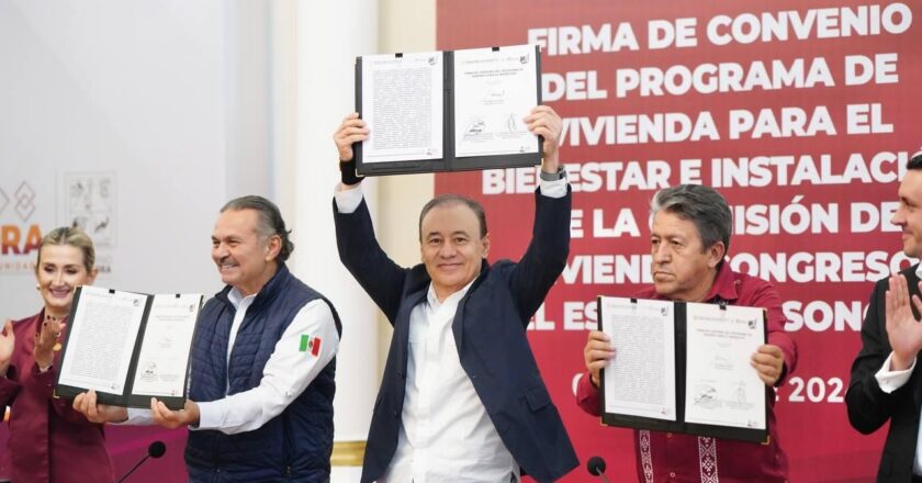 Gobernador Durazo facilita acceso a más créditos de vivienda para familias sonorenses