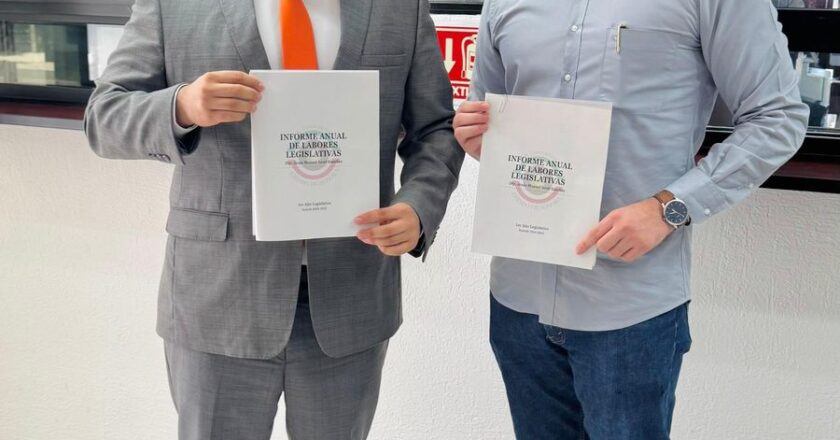 Entrega Manuel Scott Sánchez su informe de labores ante el Congreso del Estado