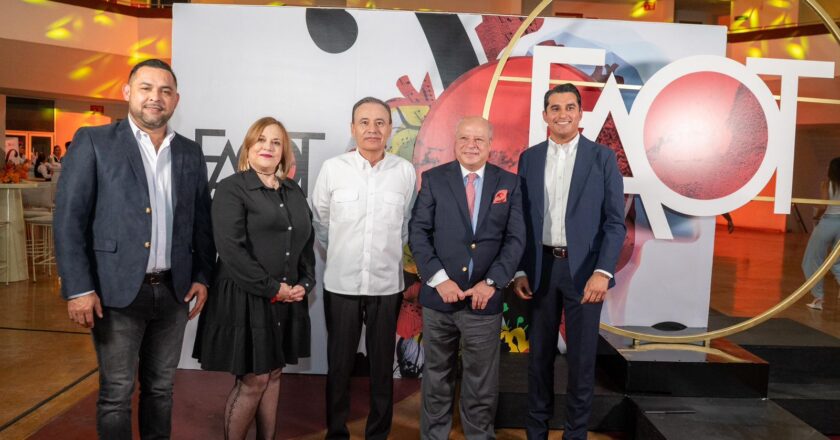 Gobernador Durazo enaltece la cultura sonorense con programa artístico de lujo en la edición 41 del FAOT