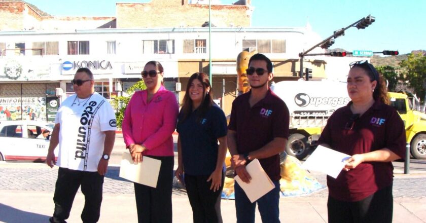 Realiza Ayuntamiento de Guaymas ceremonia de izamiento de Bandera