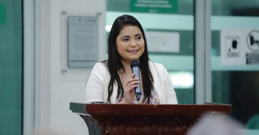 Aportan jóvenes cajemenses ideas para renovar el Parlamento Juvenil