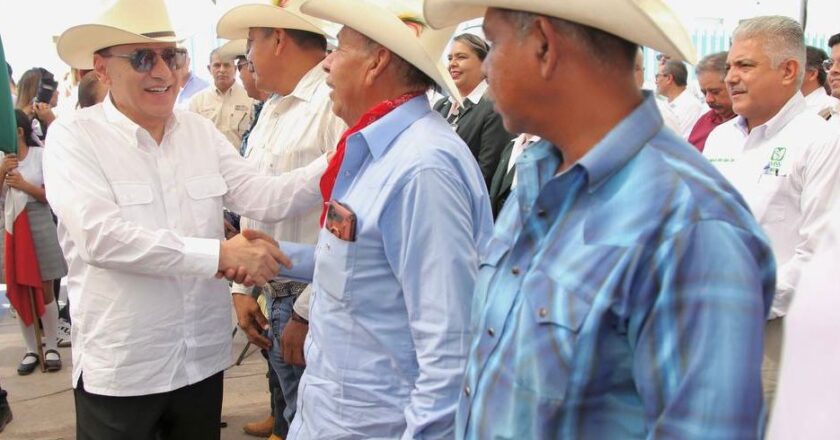 Gobernador Durazo y Presidenta Sheinbaum fortalecen conectividad y desarrollo regional con Caminos Artesanales en comunidades indígenas