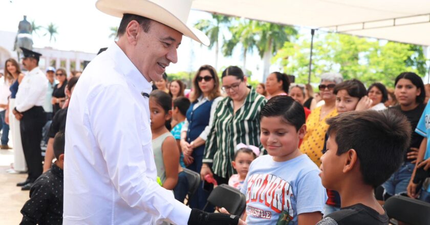 Desea Gobernador Durazo un 2026 de esperanza, paz y nuevas oportunidades a familias sonorenses