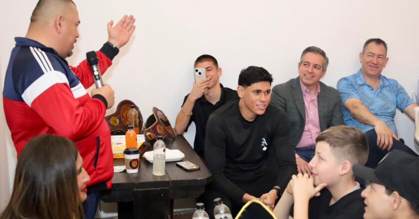 Omar Del Valle Colosio impulsa agenda social desde el deporte