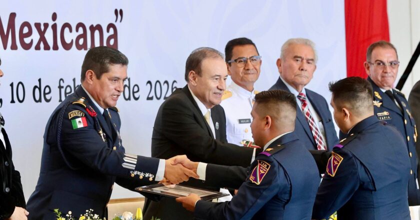 Encabeza Gobernador Durazo conmemoración del 111 aniversario de la Fuerza Aérea Mexicana