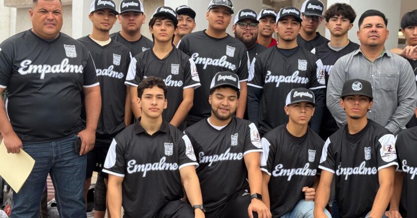 Impulsa alcalde Luis Fuentes al talento deportivo local; parten 76 jóvenes a competencia estatal