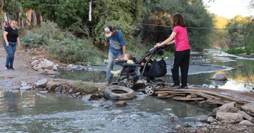 Las fugas de agua en Hermosillo deben solucionarse ya: Omar Del Valle Colosio