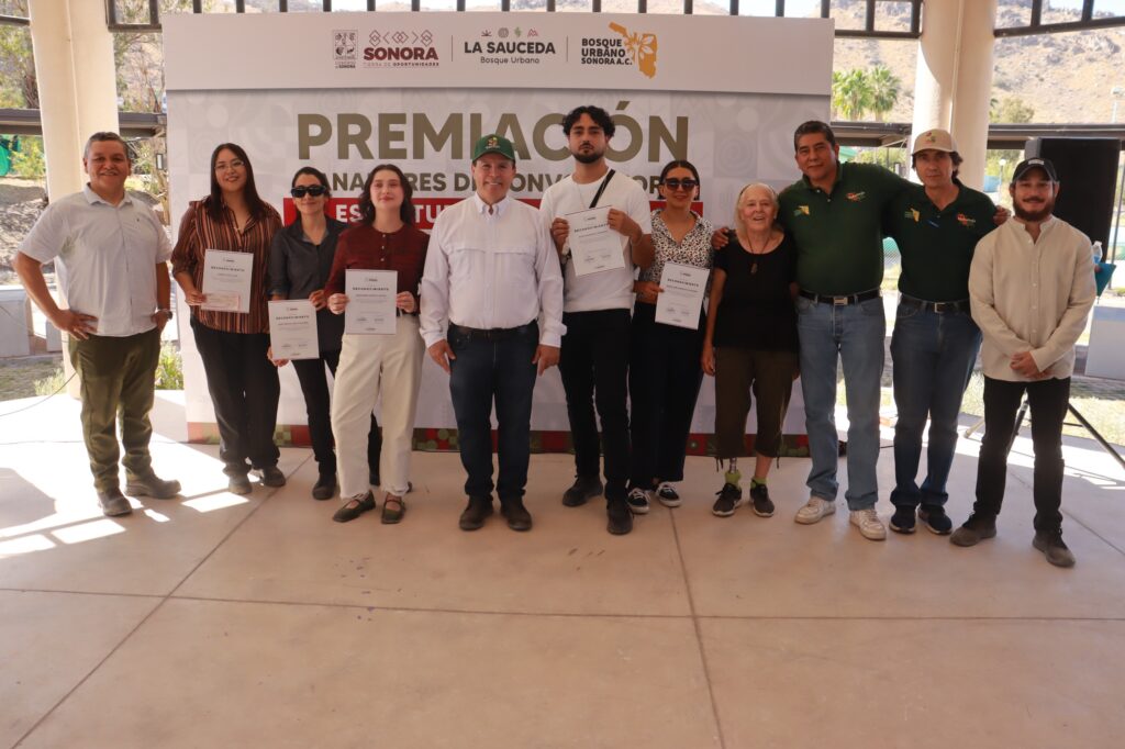 Gobierno de Sonora reconoce el talento artístico en la Premiación de Esculturas de Madera en el Bosque Urbano La Sauceda