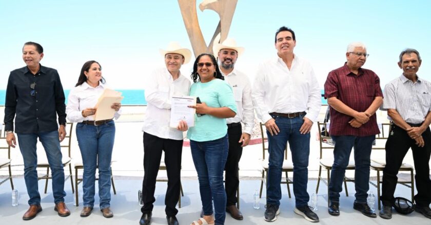 Gobernador Durazo resuelve demanda de agua en Puerto Peñasco con entrega de planta tratadora