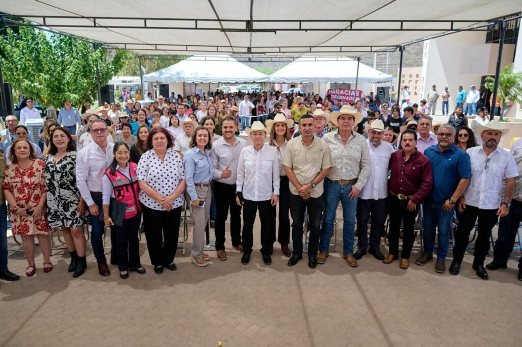 Gobernador Durazo acerca gobierno, becas y apoyos a comunidades del noroeste de Sonora