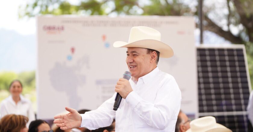 Gobernador Durazo lleva energía solar a hogares para reducir hasta 70% el recibo de luz