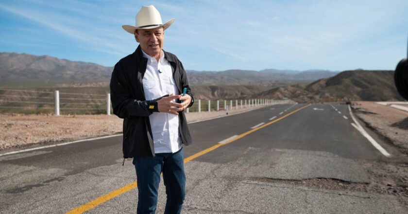Avanza rehabilitación de carreteras en Sonora con impulso de Durazo y Sheinbaum